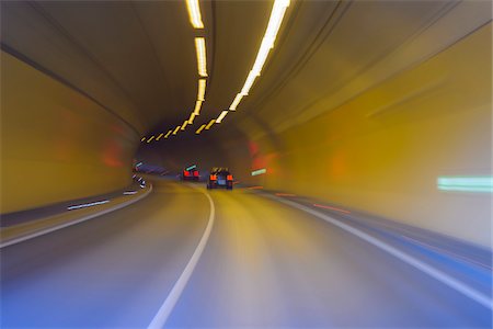 rücklicht - Driving through Tunnel with Traffic, Austria Stockbilder - Premium RF Lizenzfrei, Bildnummer: 600-08639188