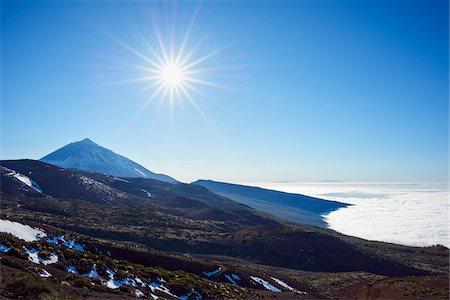 parque nacional del teide - Pico del Teide Mountain with Volcanic Landscape and Sun, Parque Nacional del Teide, Tenerife, Canary Islands, Spain Stock Photo - Premium Royalty-Free, Code: 600-08783056