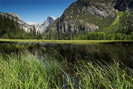 simsearch:600-01955579,k - Half Dome mountain in Yosemite National Park in California, USA Photographie de stock - Premium Libres de Droits, Code: 600-08945831