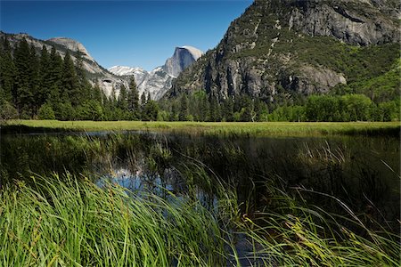 simsearch:6118-07440511,k - Half Dome mountain in Yosemite National Park in California, USA Foto de stock - Sin royalties Premium, Código: 600-08945832