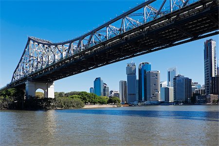 simsearch:700-08274380,k - Brisbane skyline and the Story Bridge crossing the Brisbane River in Queensland, Australia Stock Photo - Premium Royalty-Free, Code: 600-09022571