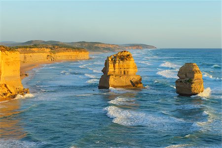 simsearch:600-08026102,k - Limestone Stacks of the Twelve Apostles along the coastal shoreline at Princetown, Great Ocean Road in Victoria, Australia Stock Photo - Premium Royalty-Free, Code: 600-09052842