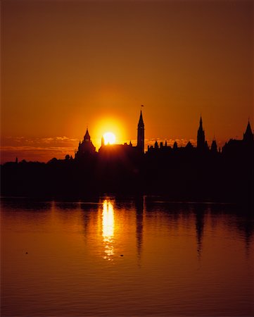 rio ottawa - Sunrise Ottawa, Ontario, Canada Foto de stock - Royalty Free Premium, Número: 600-00011026