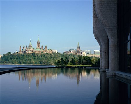 simsearch:600-00031315,k - Parliament Buildings, Viewed from Museum of Civilization, Hull, Quebec, Canada Foto de stock - Sin royalties Premium, Código: 600-00011020