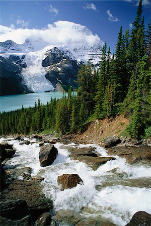 roy ooms - Toboggan Falls and Mount Robson British Columbia, Canada Foto de stock - Sin royalties Premium, Código: 600-00013705