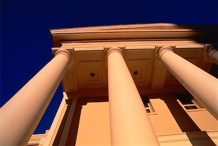 Doric Columns and Pediment Supreme Court Tallahassee, Florida, USA Foto de stock - Royalty Free Premium, Número: 600-00024127