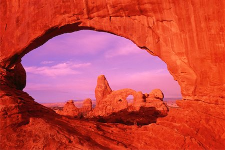 fenêtre sur le monde - Parc National des arches, Utah, USA Photographie de stock - Premium Libres de Droits, Code: 600-00024133