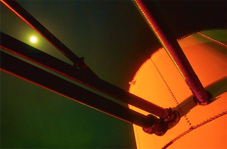 simsearch:600-00018625,k - Oil Storage Tank at Night, Near Devon, Alberta, Canada Foto de stock - Sin royalties Premium, Código: 600-00035317