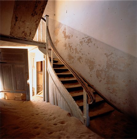 Deserted House, Kolmanskop, Namibia Foto de stock - Sin royalties Premium, Código: 600-00036393