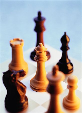 simsearch:700-00031145,k - Close-Up of Chess Pieces Fotografie stock - Premium Royalty-Free, Codice: 600-00049794