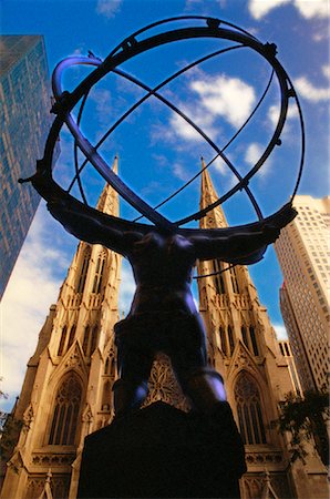 simsearch:600-00175809,k - Statue d'Atlas et de la cathédrale New York, New York, États-Unis de Saint-Patrick Photographie de stock - Premium Libres de Droits, Code: 600-00041173