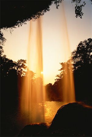 simsearch:600-00064930,k - Wasserfall bei Sonnenuntergang, Misol-Ha, Chiapas, Mexiko Stockbilder - Premium RF Lizenzfrei, Bildnummer: 600-00059672