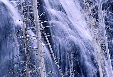 Gibbon Falls en hiver Parc National de Yellowstone, Wyoming, USA Photographie de stock - Premium Libres de Droits, Code: 600-00050722