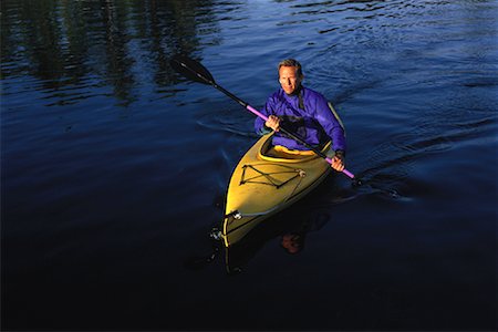 simsearch:700-00081177,k - Homme kayak, lacs de Belgrade, Maine, États-Unis Photographie de stock - Premium Libres de Droits, Code: 600-00067101