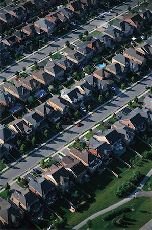 simsearch:600-00049419,k - Aerial View of Residential Area, Brampton, Ontario, Canada Foto de stock - Sin royalties Premium, Código: 600-00063592