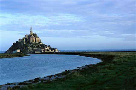 Le Mont Saint Michel, Normandy, France Stock Photo - Premium Royalty-Free, Code: 600-00071786