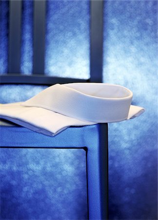 folding - White Shirt Stock Photo - Premium Royalty-Free, Code: 600-00094740