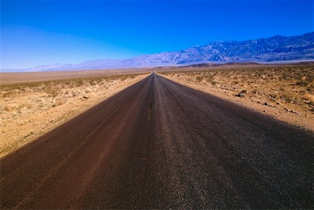 désert de mojave - Road, Mojave Desert, California, USA Photographie de stock - Premium Libres de Droits, Code: 600-00170916