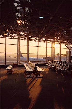 Empty Airport Waiting Area, Vancouver, British Columbia, Canada Foto de stock - Sin royalties Premium, Código: 600-00172583