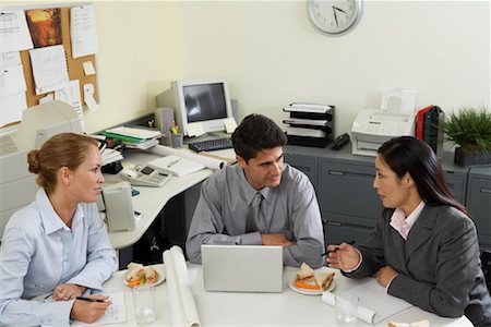 simsearch:600-01109833,k - Business People Meeting Over Lunch Stock Photo - Premium Royalty-Free, Code: 600-00795733