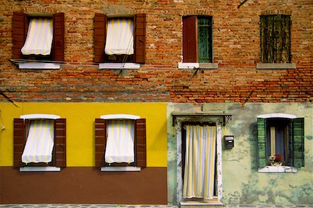 Devant de maison, l'île de Burano, la lagune de Venise, Italie Photographie de stock - Premium Libres de Droits, Code: 600-00795951