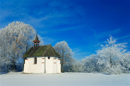 schura - Chapel and Trees with Hoarfrost Schura, Germany Foto de stock - Sin royalties Premium, Código: 600-00795988