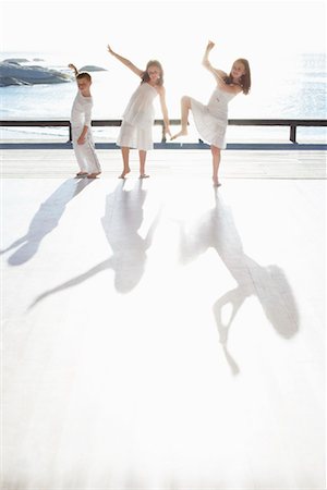 simsearch:700-01633005,k - Children Dancing Stock Photo - Premium Royalty-Free, Code: 600-00796433