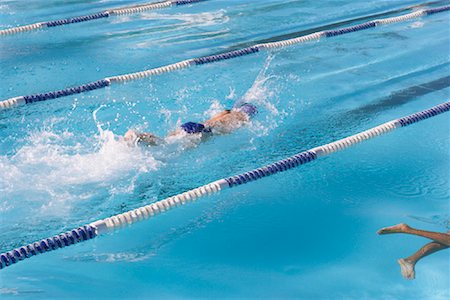 simsearch:600-00814581,k - Kinder schwimmen Stockbilder - Premium RF Lizenzfrei, Bildnummer: 600-00814598