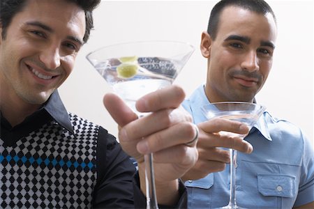 Hommes boire des Martinis Photographie de stock - Premium Libres de Droits, Code: 600-00846139