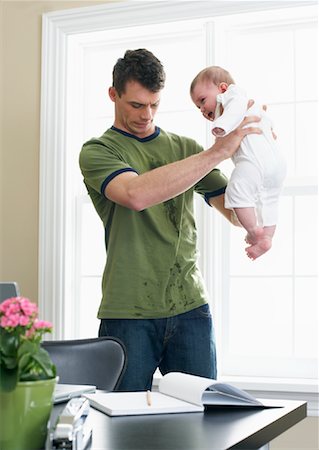 Father With Baby Foto de stock - Royalty Free Premium, Número: 600-00909577