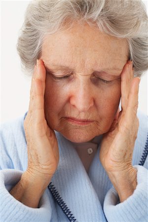 simsearch:600-00917420,k - Woman Suffering from Headache Foto de stock - Sin royalties Premium, Código: 600-00917379