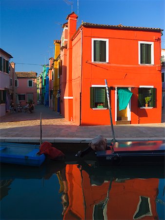 Houses and Boats, Burano Island, Venetian Lagoon, Italy Stock Photo - Premium Royalty-Free, Code: 600-00917915