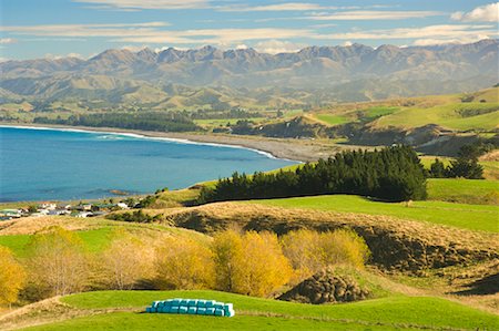 South Bay and Seaward Kaikoura Range, Kaikoura, Canterbury, South Island, New Zealand Stock Photo - Premium Royalty-Free, Code: 600-00917936