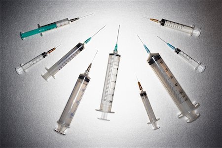 simsearch:600-02912820,k - Syringes Stock Photo - Premium Royalty-Free, Code: 600-00918159