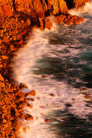 simsearch:600-00025527,k - Vagues sur le rivage rocailleux, Victoria, Australie Photographie de stock - Premium Libres de Droits, Code: 600-00910993