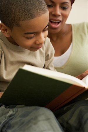 Mother and Son Reading Stock Photo - Premium Royalty-Free, Code: 600-00934290