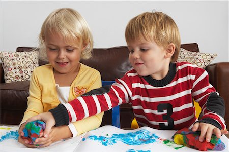 simsearch:600-00948173,k - Brother and Sister Playing with Plasticine Stock Photo - Premium Royalty-Free, Code: 600-00948172
