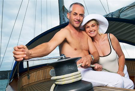 simsearch:693-07912189,k - Couple sur Yacht Photographie de stock - Premium Libres de Droits, Code: 600-00948218