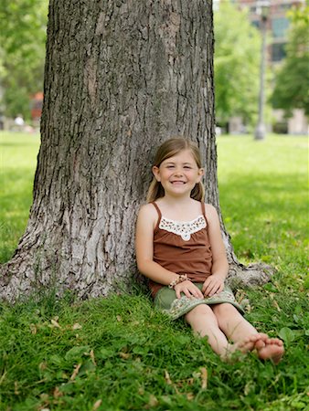 Portrait of Girl Outdoors Fotografie stock - Premium Royalty-Free, Codice: 600-00948578