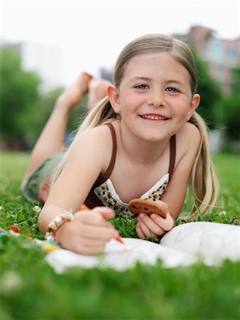 simsearch:600-00948150,k - Portrait of Girl Outdoors Stock Photo - Premium Royalty-Free, Code: 600-00948586