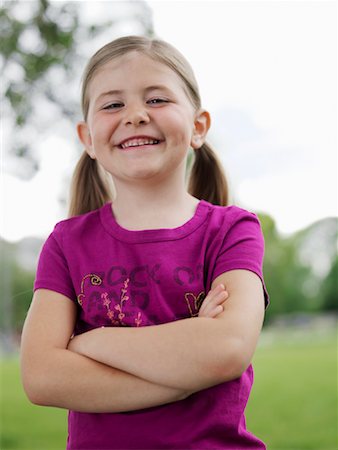 Portrait of Girl Outdoors Foto de stock - Sin royalties Premium, Código: 600-00948593