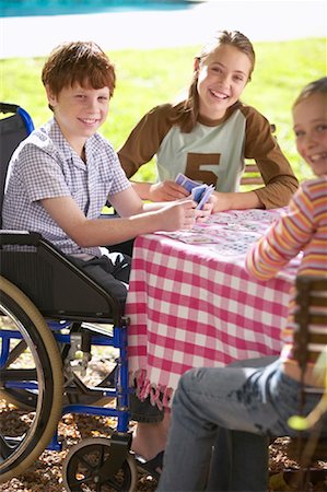 family picnics play - Family at Picnic Stock Photo - Premium Royalty-Free, Code: 600-00949004