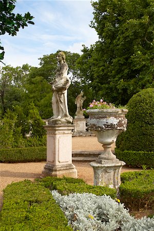 Statues de jardin, le palais de Queluz, Queluz, Portugal Photographie de stock - Premium Libres de Droits, Code: 600-00982880