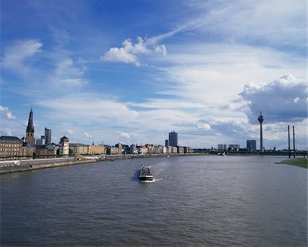 Dusseldorf, Germany Stock Photo - Premium Royalty-Free, Code: 600-00983327