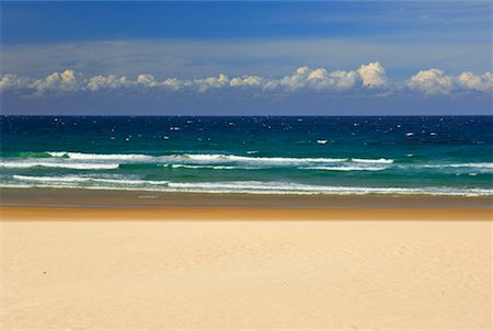 simsearch:700-01249046,k - Paradise Beach, Gold Coast, Queensland, Australie Surfers Photographie de stock - Premium Libres de Droits, Code: 600-01014633