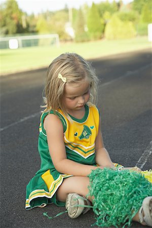 Girl Dressed as Cheerleader Foto de stock - Sin royalties Premium, Código: 600-01015105