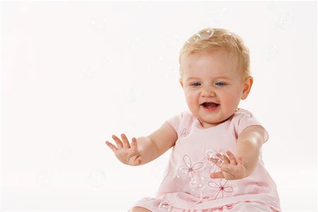 simsearch:700-00426402,k - Portrait de bébé fille Photographie de stock - Premium Libres de Droits, Code: 600-01036785