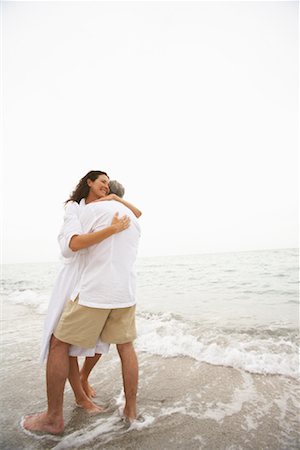 simsearch:600-01083678,k - Couple at Beach Stock Photo - Premium Royalty-Free, Code: 600-01037007