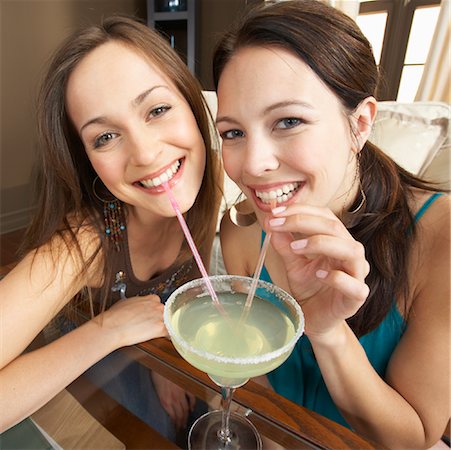 salt rim - Friends Sharing Margarita Stock Photo - Premium Royalty-Free, Code: 600-01041841