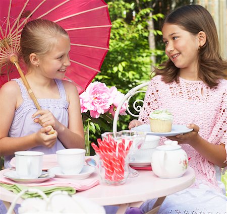 simsearch:700-05786455,k - Girls at Tea Party Stock Photo - Premium Royalty-Free, Code: 600-01041950